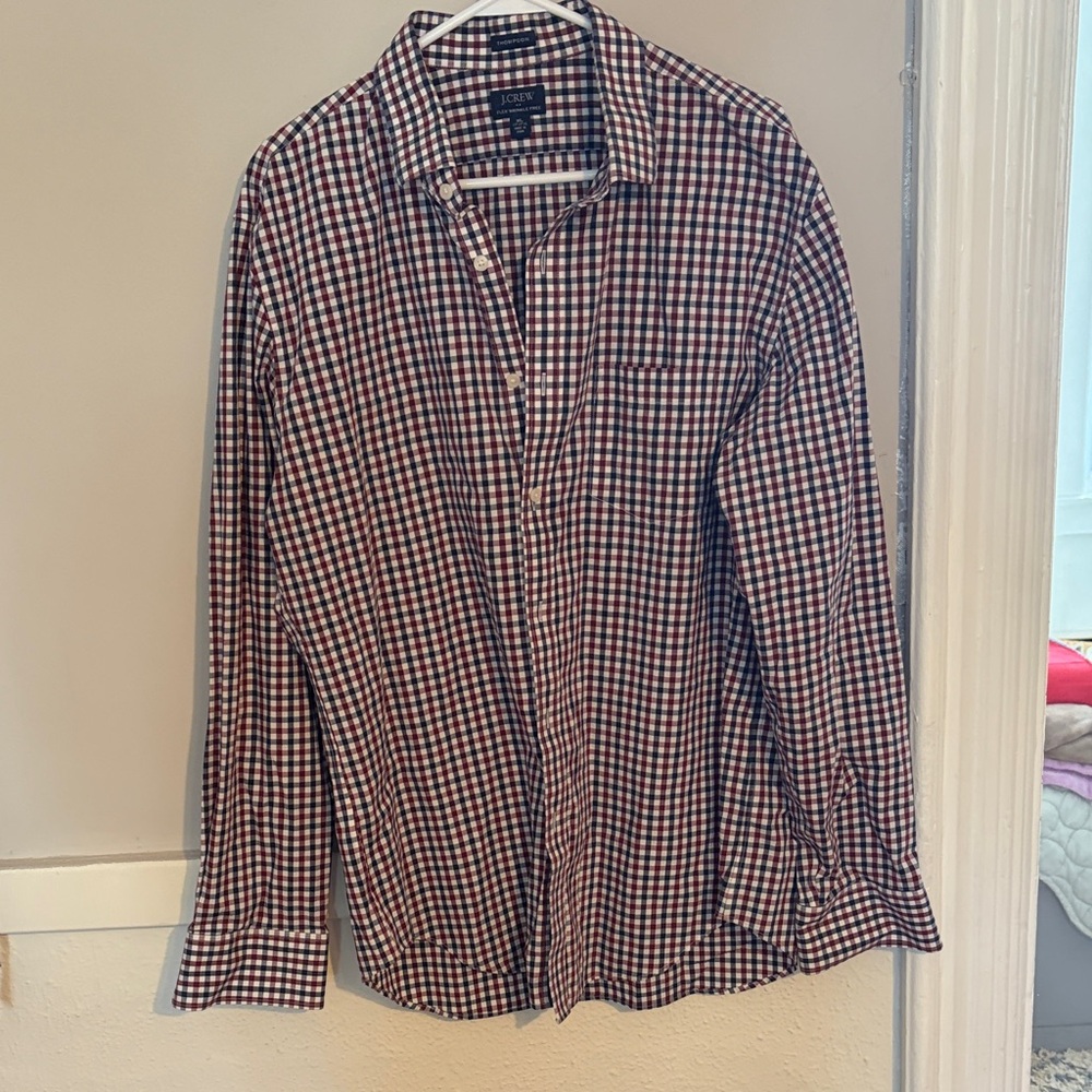 Izod Men's Casual Checkered Shirt - Black and Red